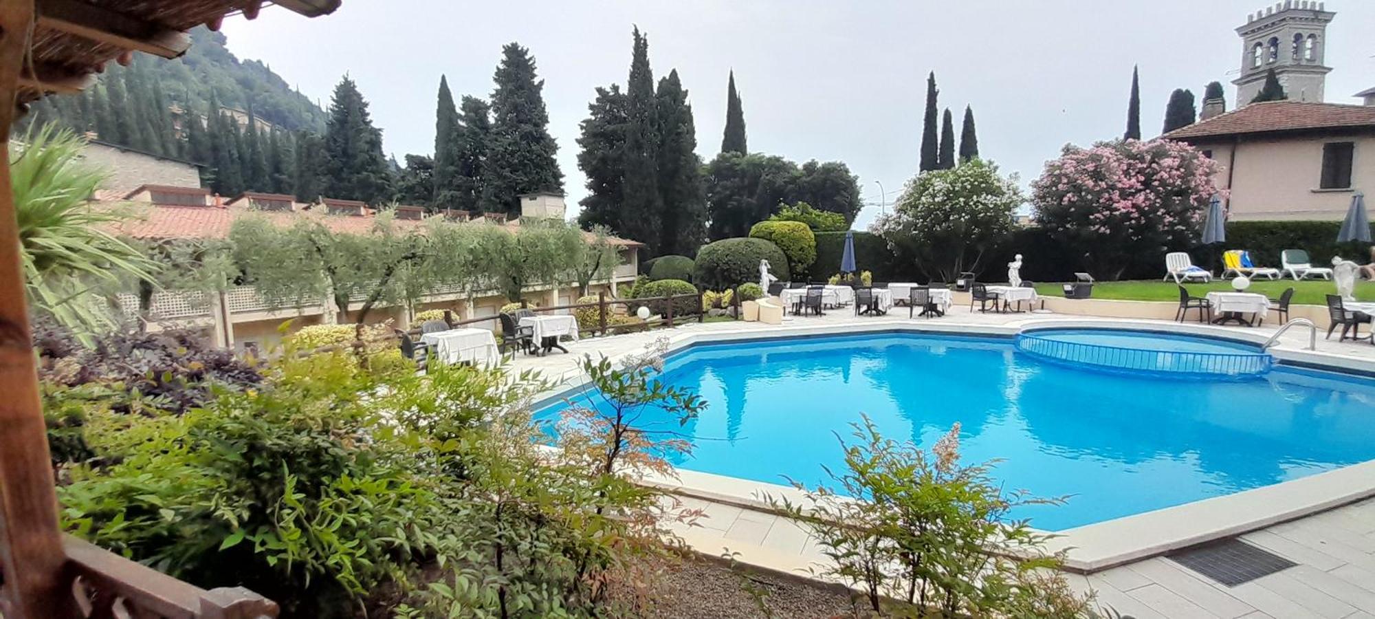 Hotel Adria & Resort Toscolano Maderno Exterior photo