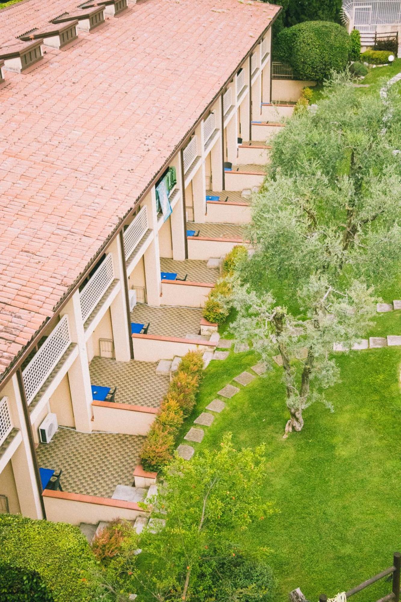 Hotel Adria & Resort Toscolano Maderno Exterior photo